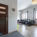 Apartamenty Bluesky Obroncow Pokoju 1D- Centrum, Blisko Deptaka, Restauracji I Atrakcji Karpacza