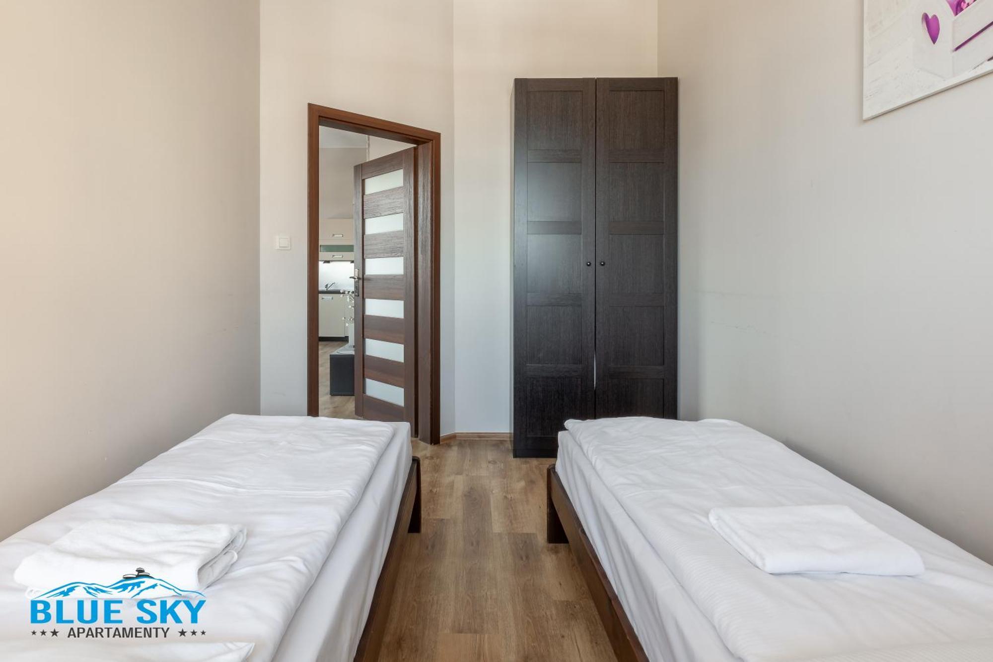 Apartament Bluesky Obroncow Pokoju 1d- Centrum, Blisko Deptaka, Restauracji I Atrakcji Karpacza *
